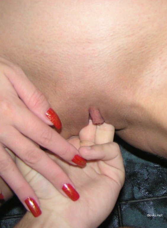 Seduced Beauty Gives Deepthroat Blowjob