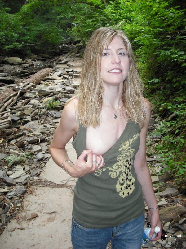 Private Photo Collection Leaked Online: Explicit Images Exposed