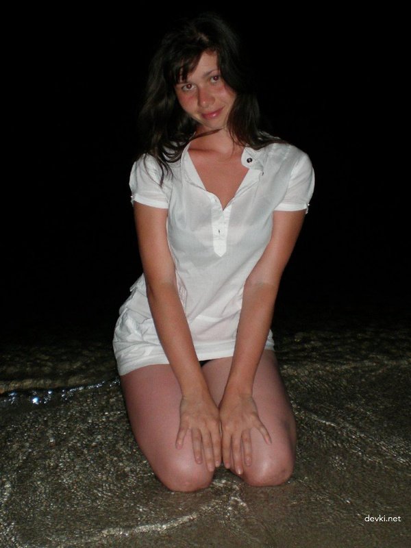 Hot Creampie Action: Filling Girlfriend with Cum