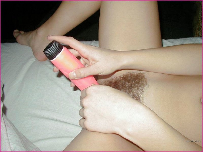 Drunk Girl Masturbates: Intense Solo Action Under Alcohol Influence