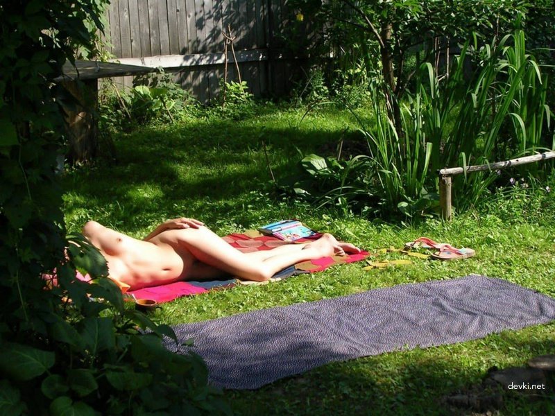 Wild Outdoor Orgy at the Dacha: Explicit Group Sex and Nudity