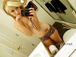 Hot Babes: Sexy Girls Posing in Lingerie - Explicit Photoshoot