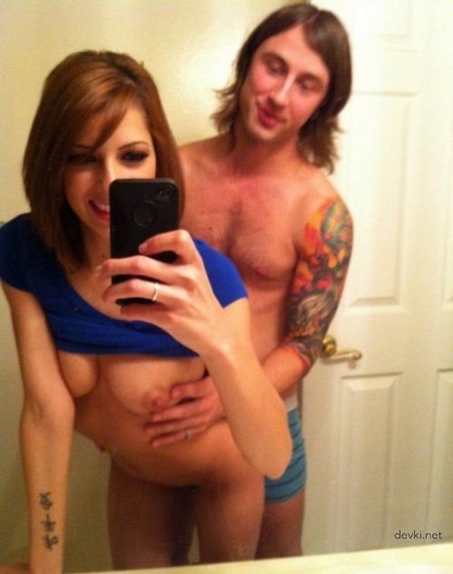 Mirror Masturbation: Hot Girl Fucks Herself in Front of Mirror