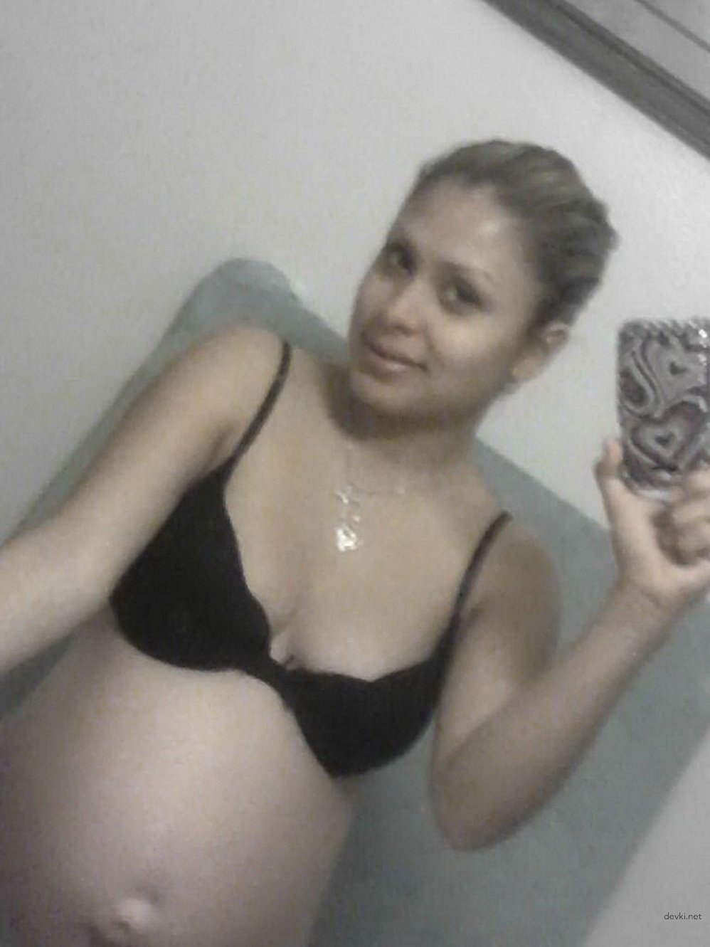 Explicit Pregnant Girls Photo Gallery (156 Pics) - Hot and Naughty Expecting Women Exposed!