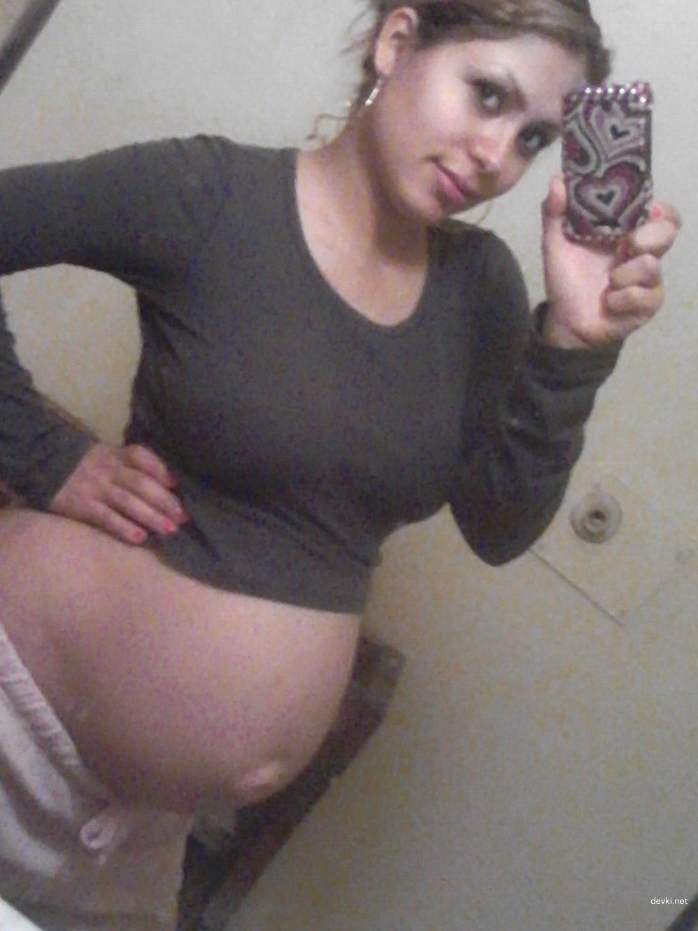 Explicit Pregnant Girls Photo Gallery (156 Pics) - Hot and Naughty Expecting Women Exposed!