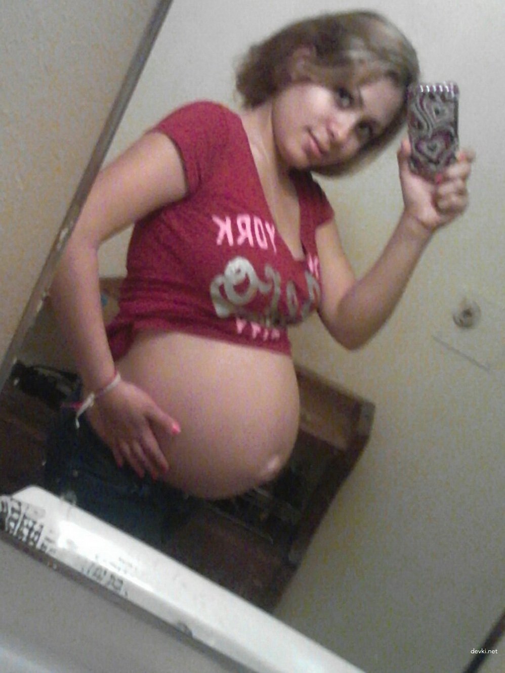 Explicit Pregnant Girls Photo Gallery (156 Pics) - Hot and Naughty Expecting Women Exposed!