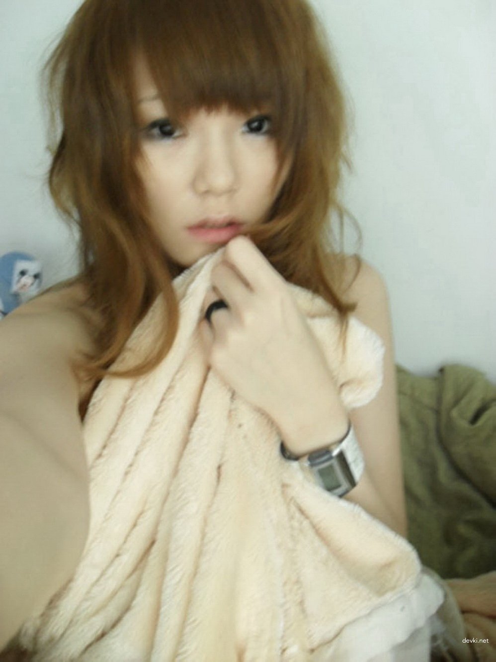 Naked Chinese Woman Exposing All - Explicit Asian Nudity Photo