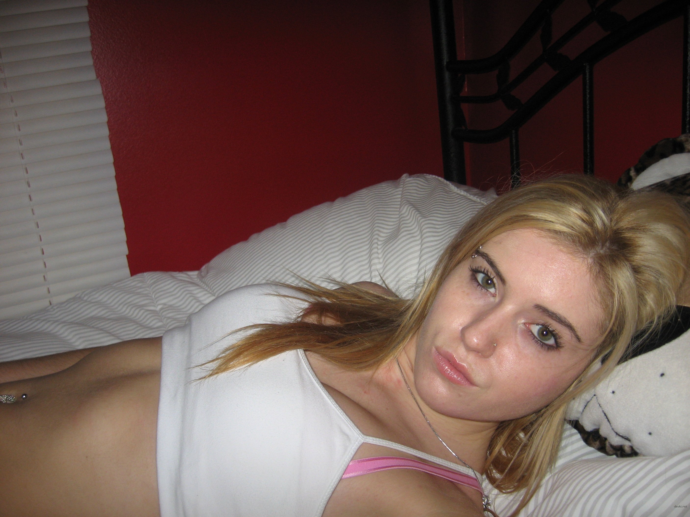Naked Blonde Deepthroats Cock: Explicit Blowjob Porn