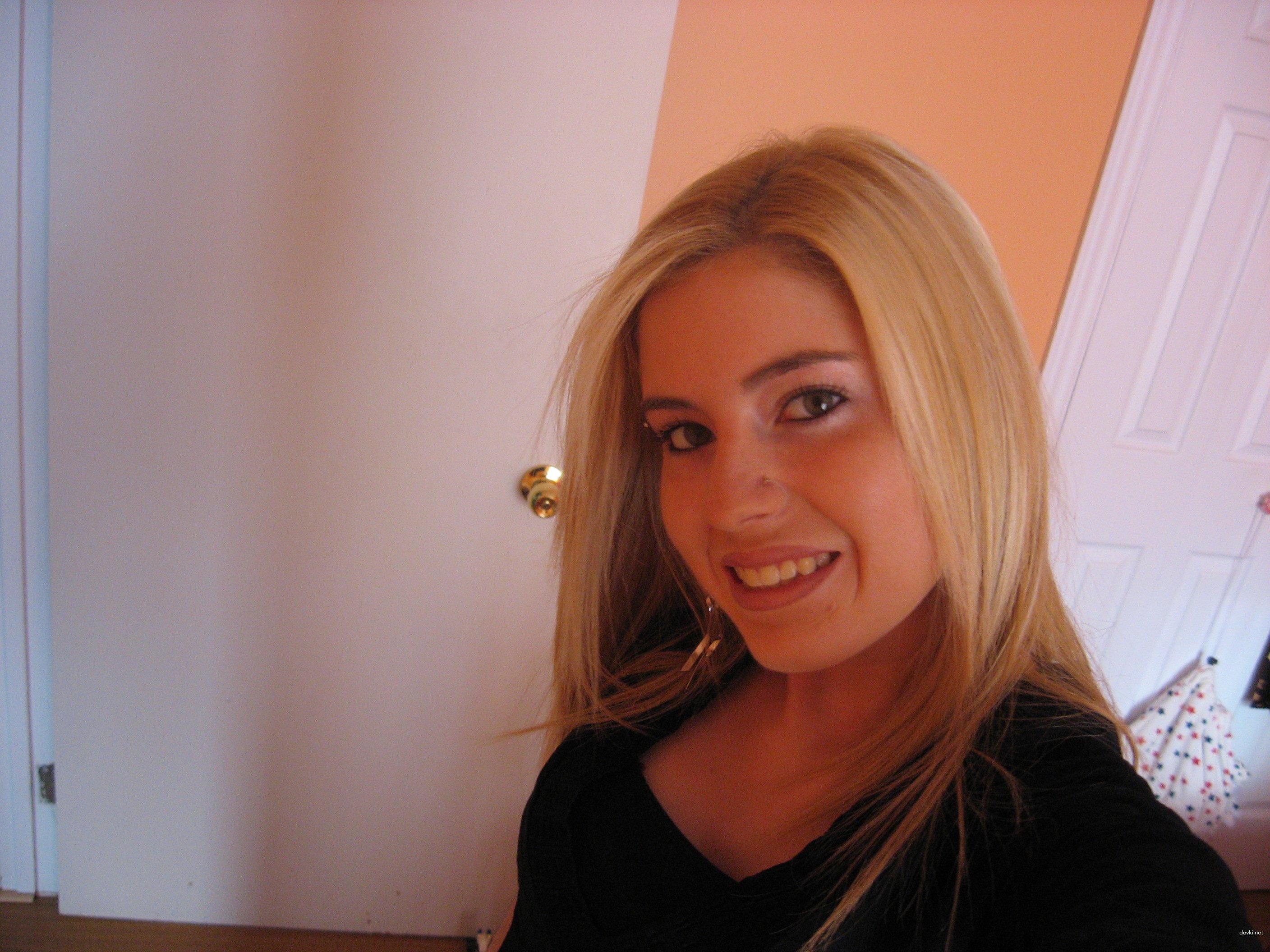 Naked Blonde Deepthroats Cock: Explicit Blowjob Porn