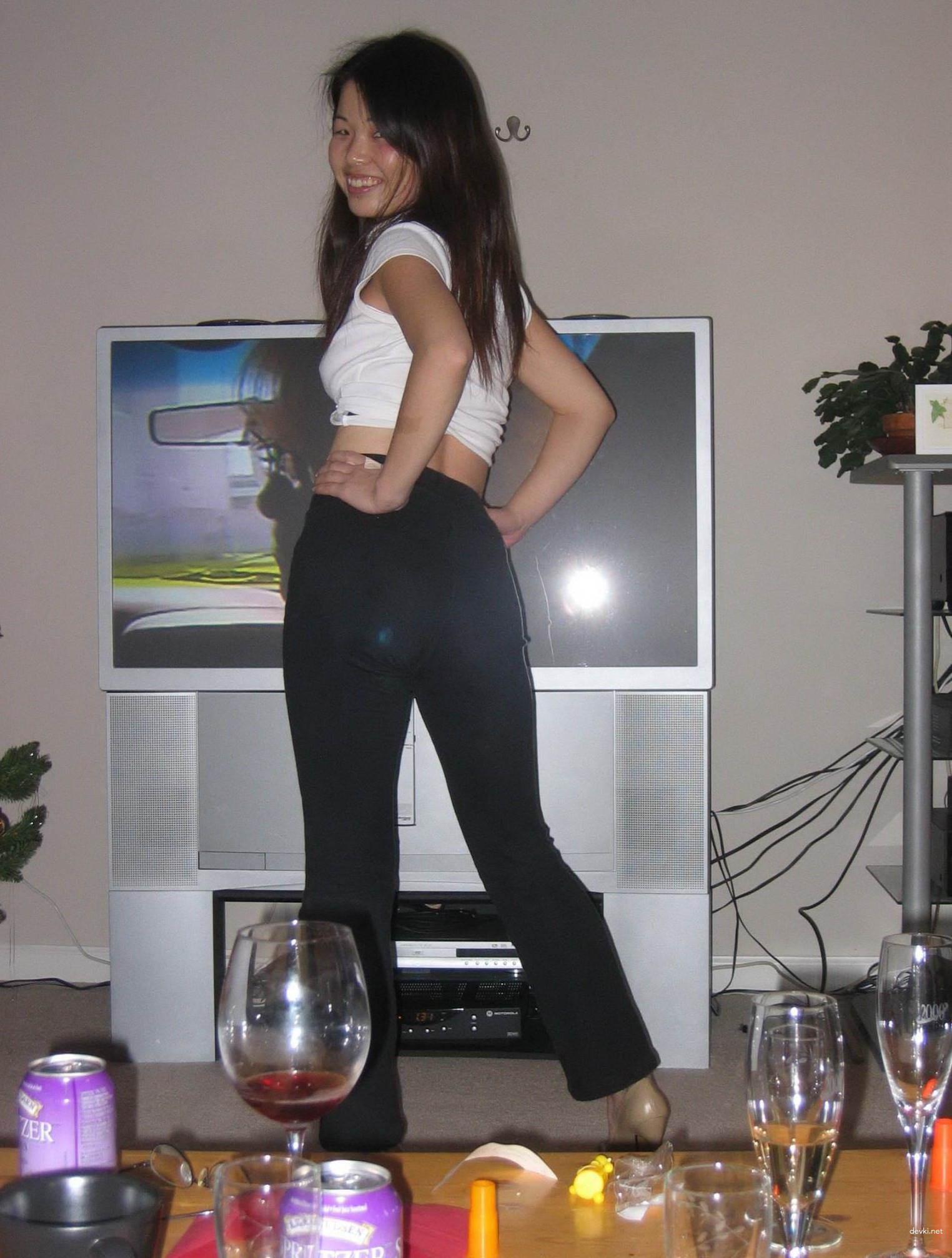 Explicit Geisha Porn Photo: Hot Asian Geisha in Hardcore Action