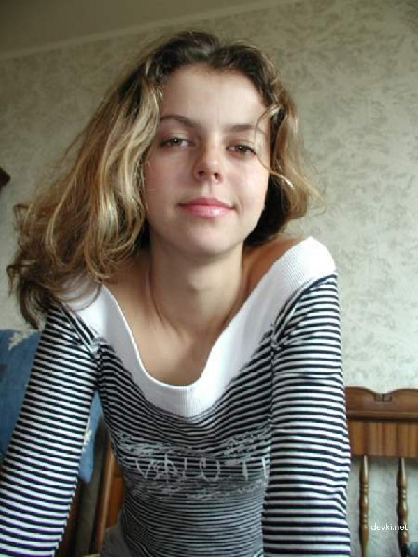 Explicit Teen Intimate Photos: Naughty Young Girl's Private Pics
