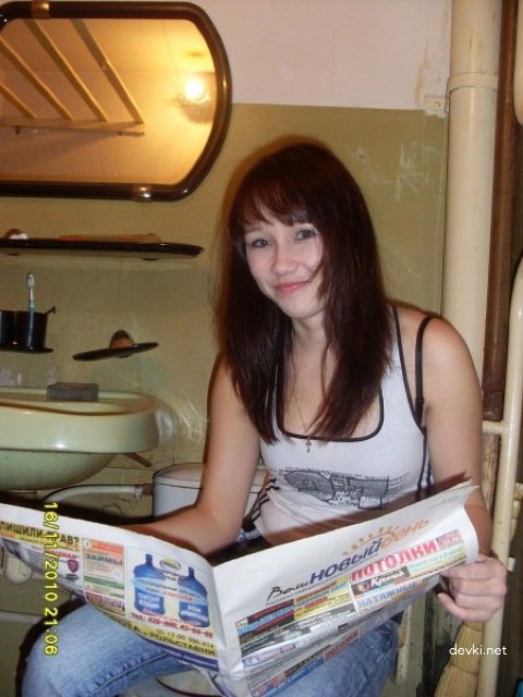 Hot Young Wife Takes Cum Facial - Explicit Amateur Porn