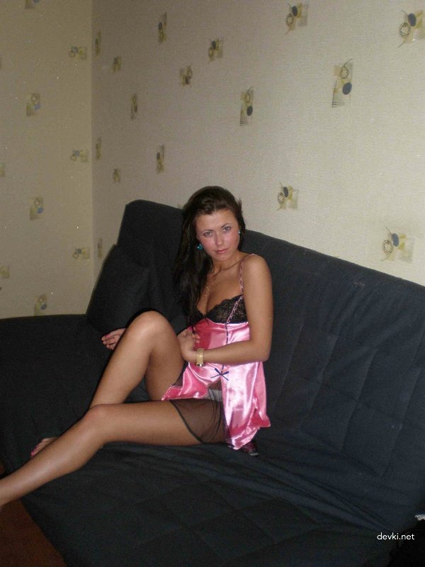 Slender Girl with Stunning Body: Explicit Beauty in Photo