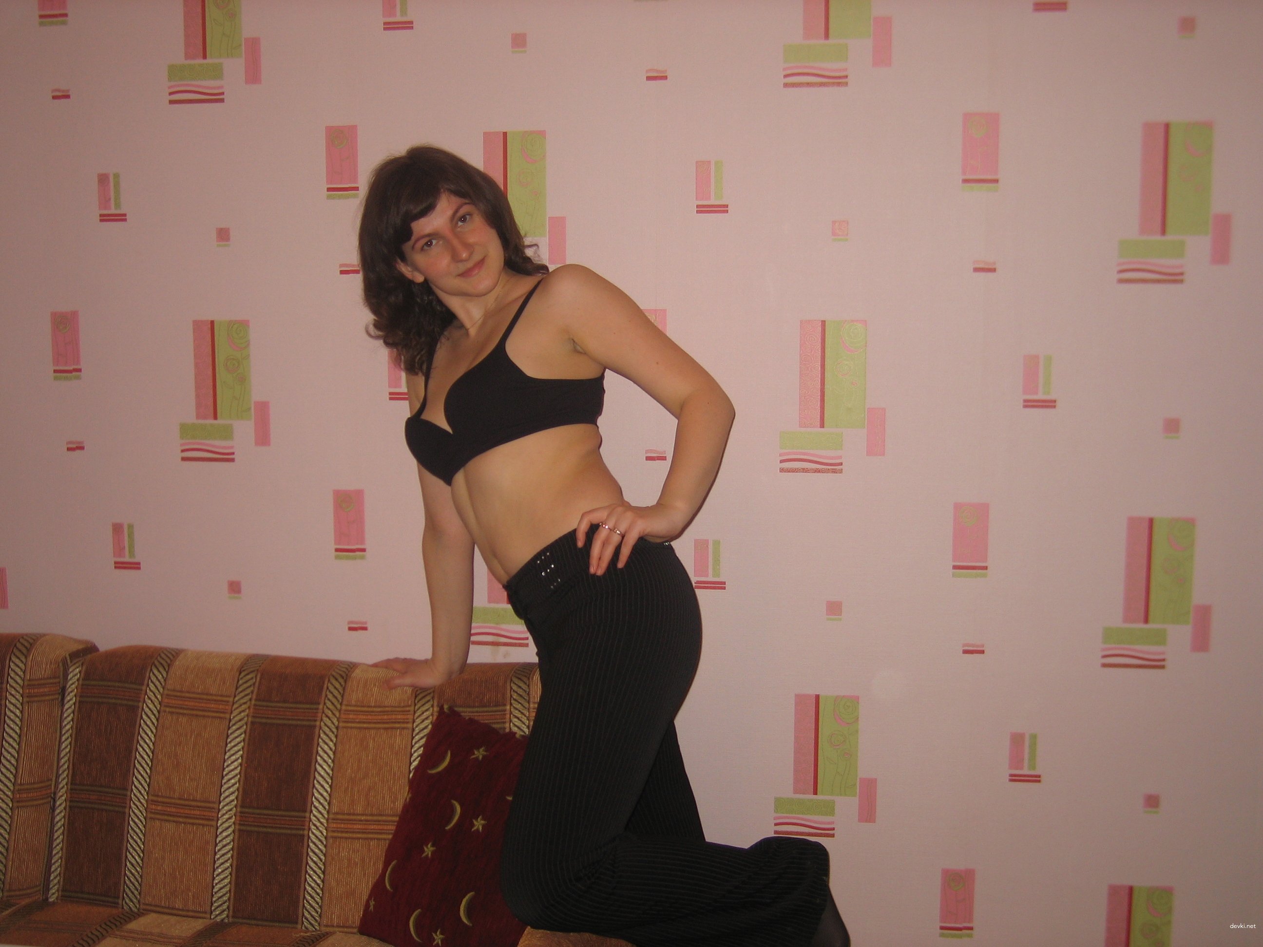 Hot Young Mom Deserves to Be Watched - Explicit MILF Photos