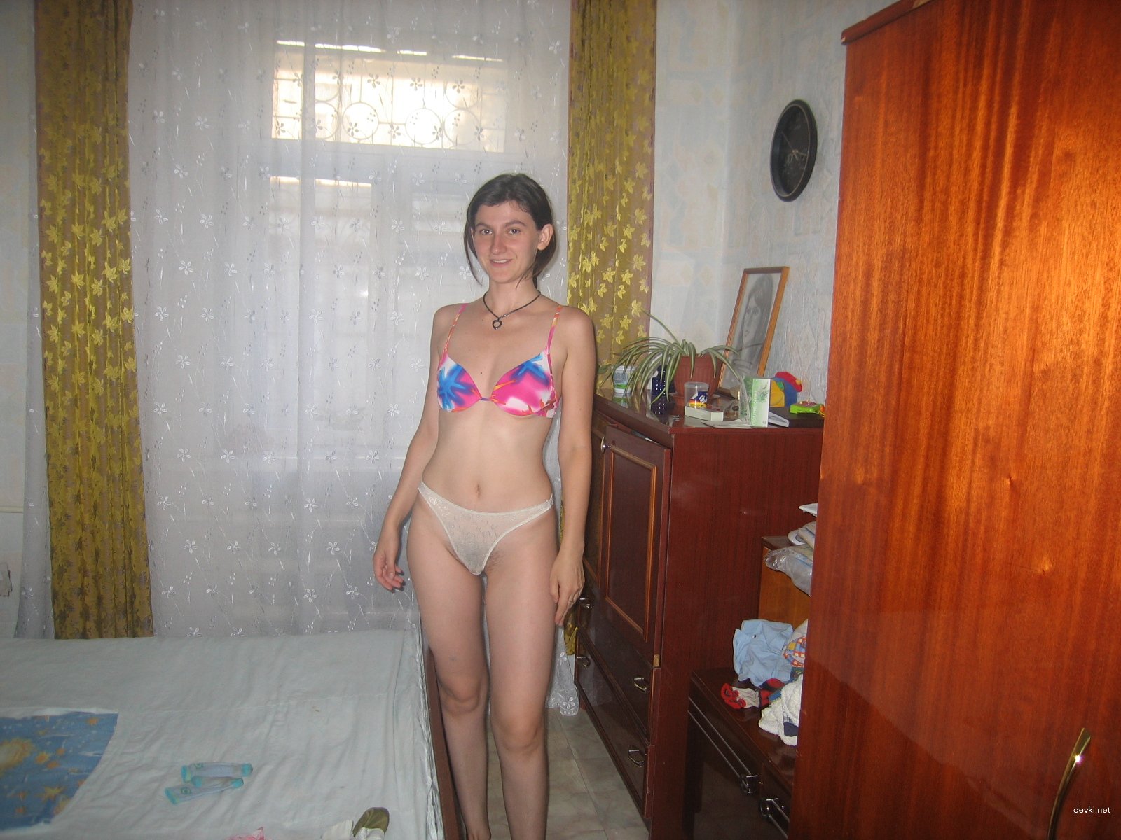 Hot Young Mom Deserves to Be Watched - Explicit MILF Photos