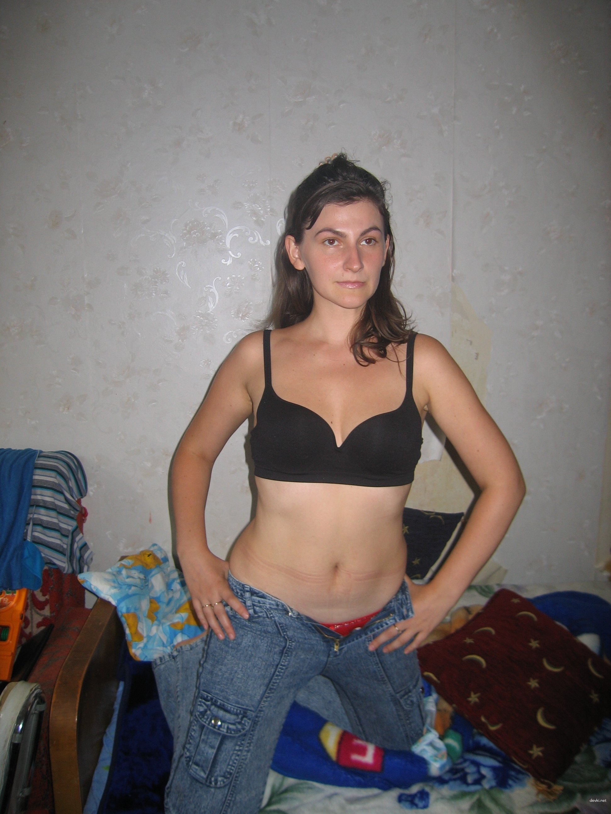 Hot Young Mom Deserves to Be Watched - Explicit MILF Photos