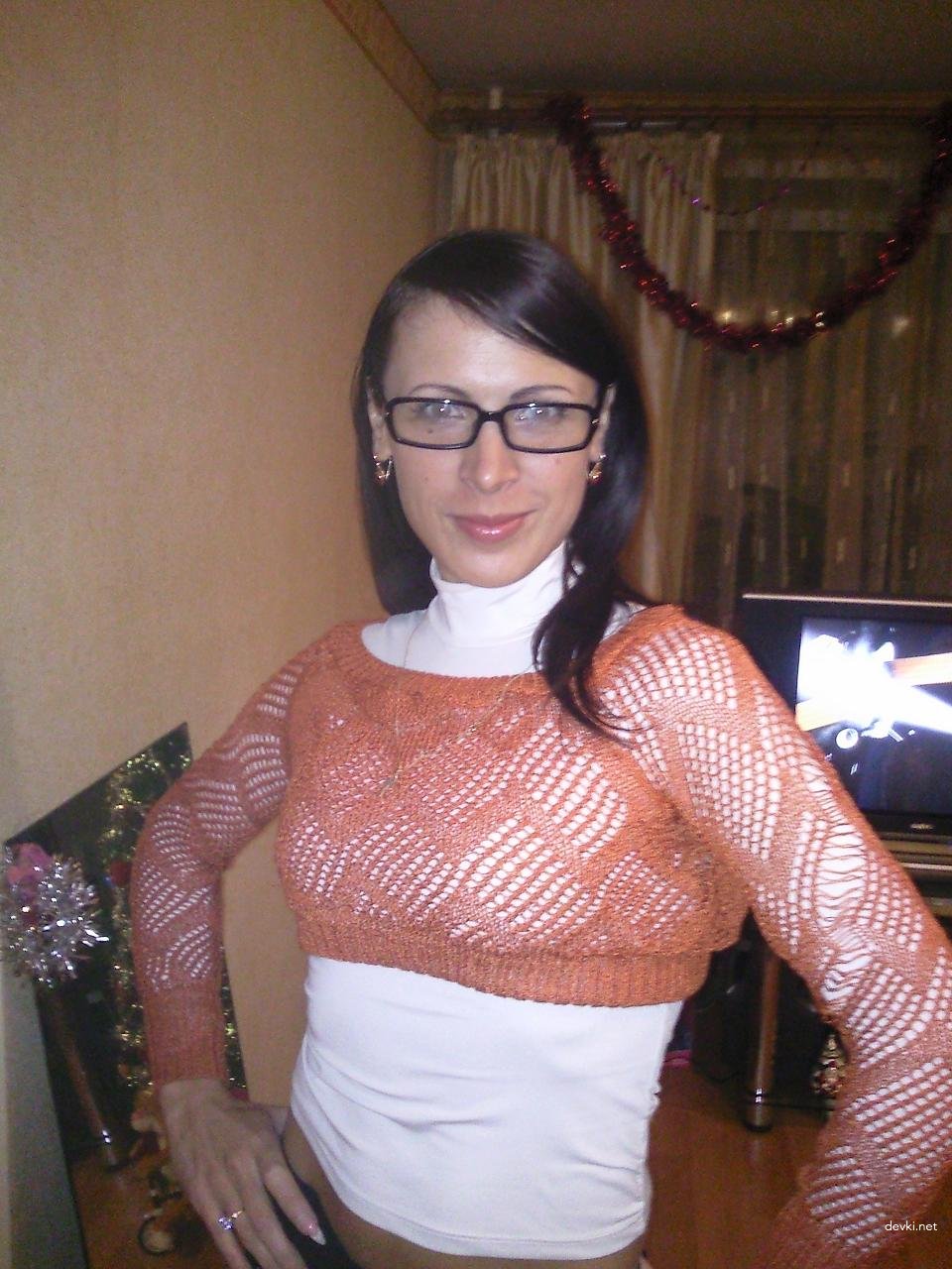 Stunning Busty Girl: Explicit Beauty with Perfect Breasts