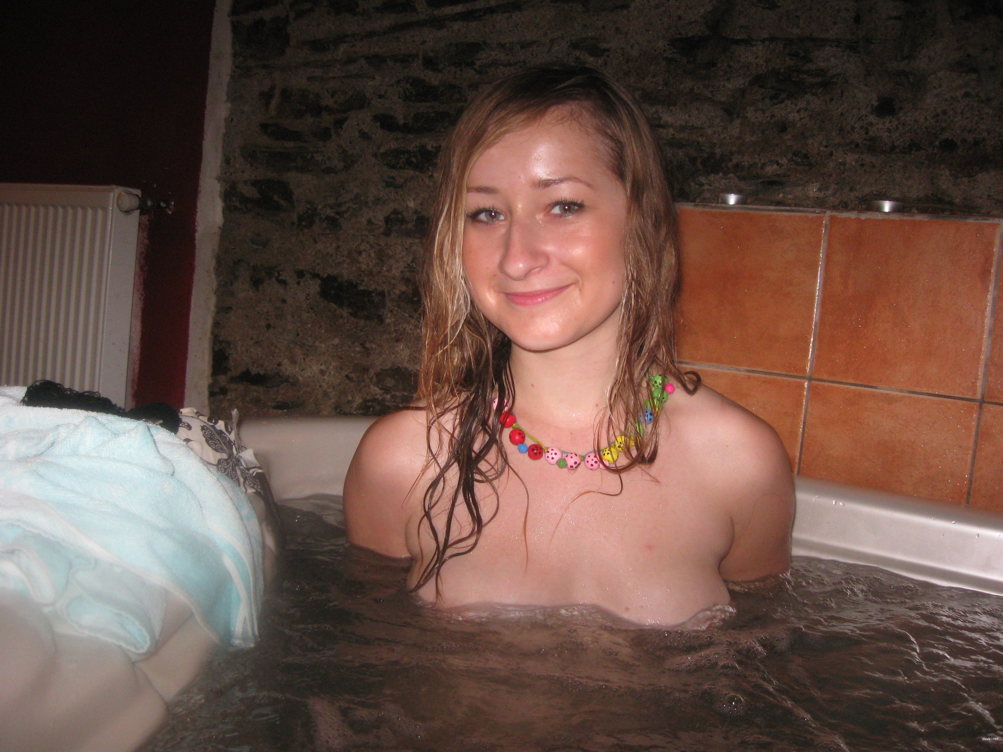Girlfriends Capturing Each Other in the Bath - Explicit Amateur Bathroom Photoshoot