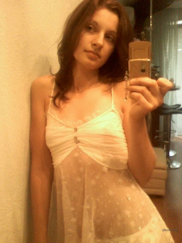 Seductive Girl Poses Naked in Front of Mirror at Home
