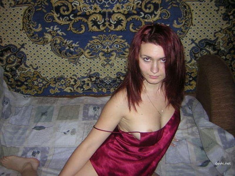 Hot Young Girl Prepares for Sleepover: Revealing Bedroom Rituals
