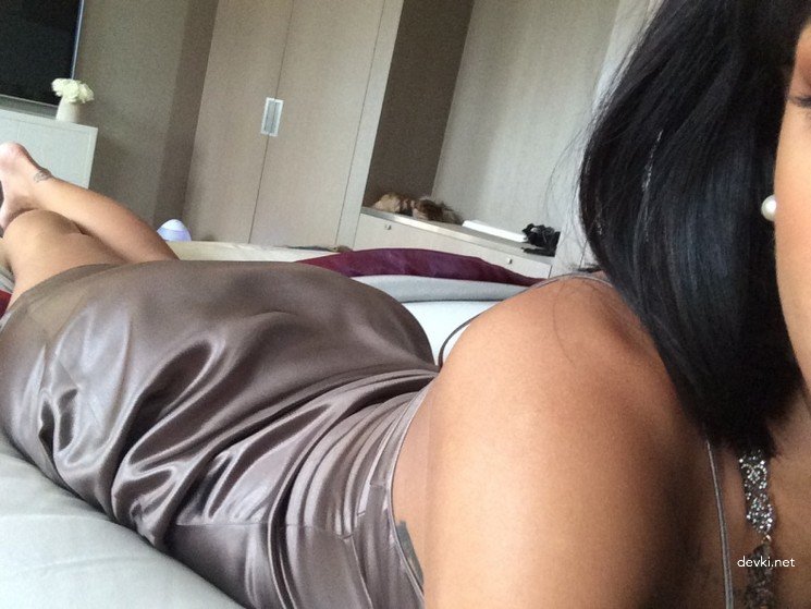 Nude Rihanna Exposed: Uncensored Photoshoot Revealed!