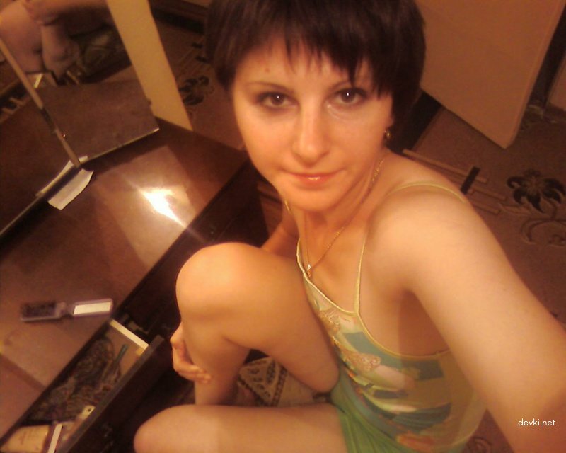 Hot Young Girl Reveals All: Explicit Secrets Exposed