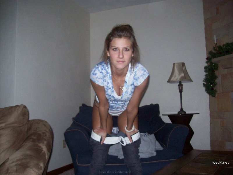 Drunk Girl Ready for Sex: Explicit Intoxication and Seduction