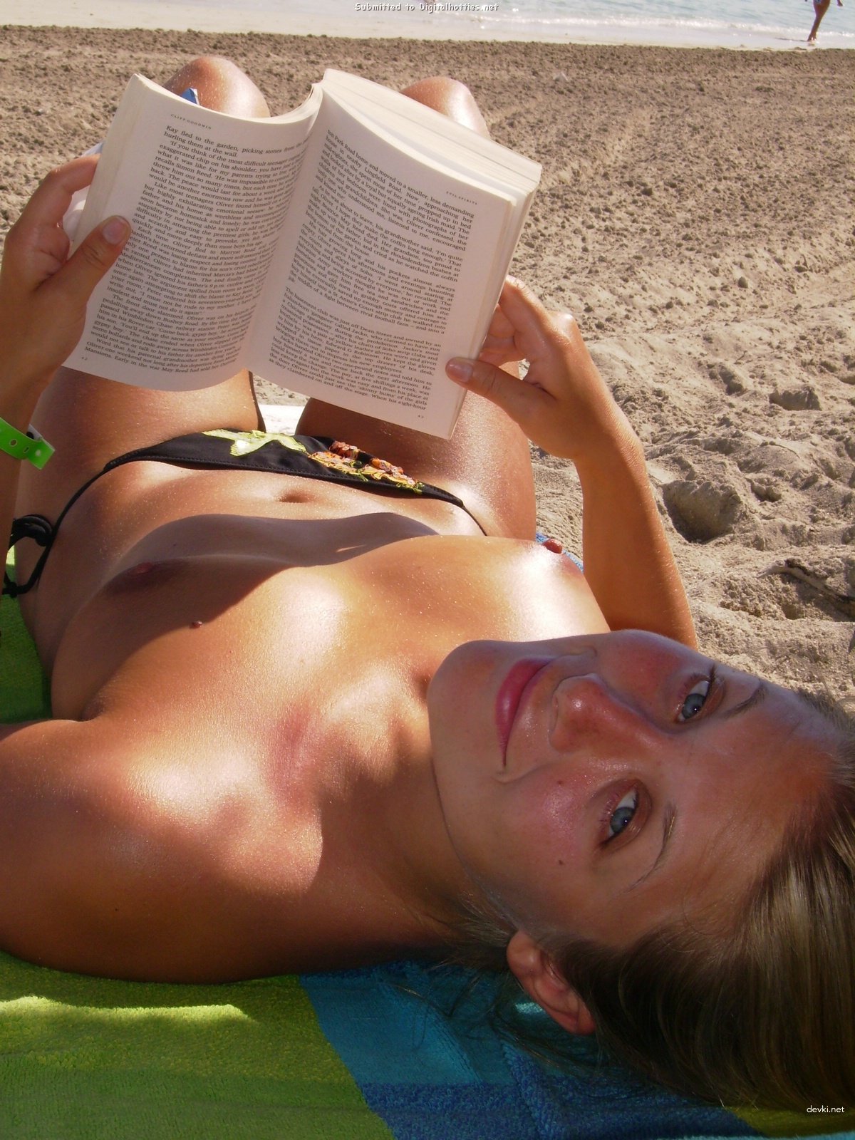 Topless Girl Relaxing: Explicit Sunbathing Exposed Beauty