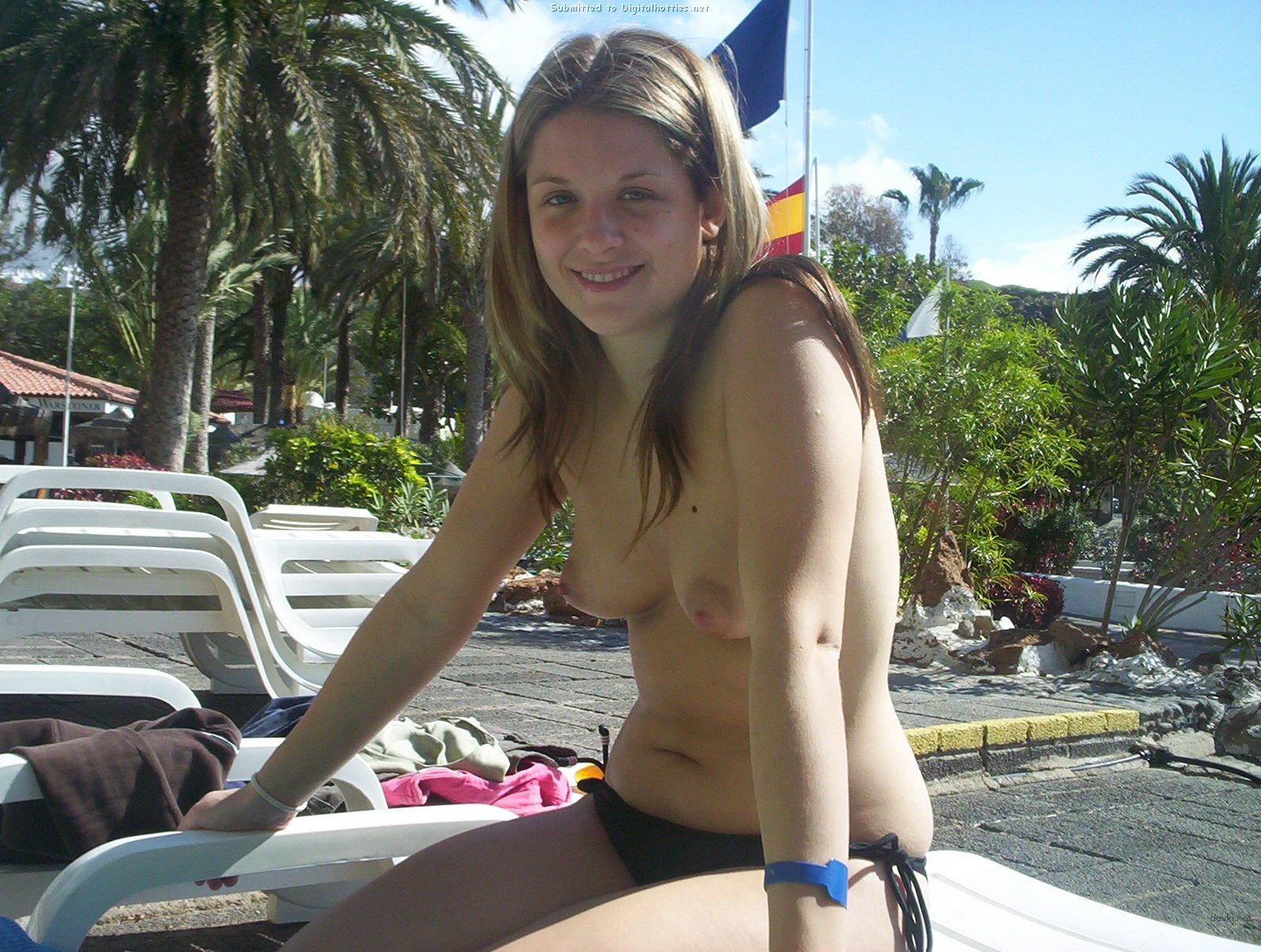 Topless Girl Relaxing: Explicit Sunbathing Exposed Beauty