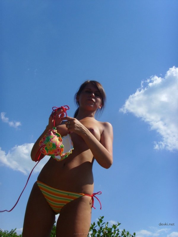 Hot Vacation Sex with Young Mistress - Explicit Outdoor Porn