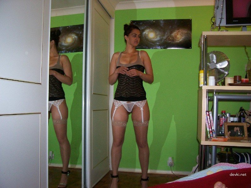 Hardcore Fuck with Long-Legged Beauty