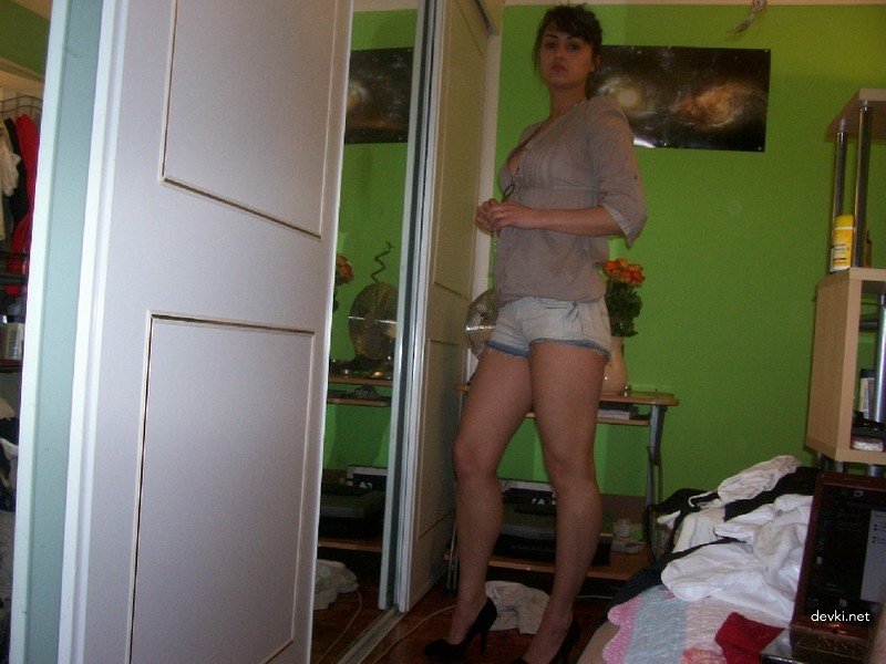 Hardcore Fuck with Long-Legged Beauty