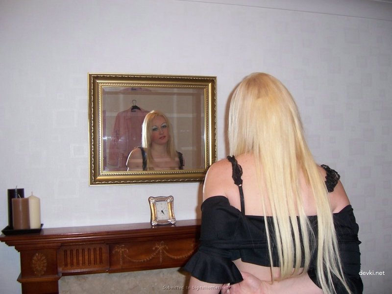 Big Booty Bitch Takes Big Cock