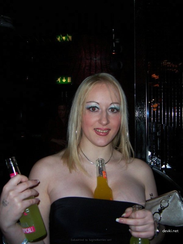 Big Booty Bitch Takes Big Cock