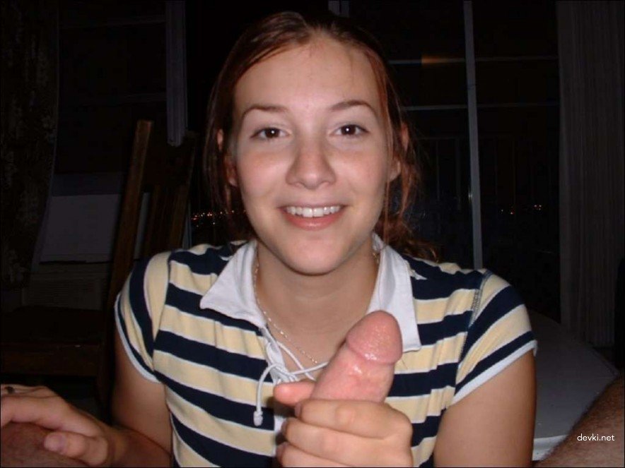 Beautiful Girls Giving Hot Blowjobs: Explicit Oral Sex Photos