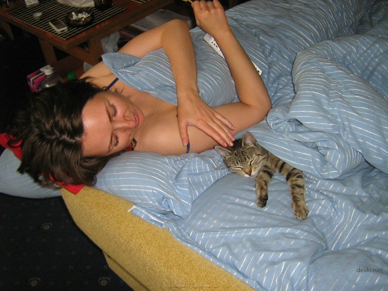 Explicit Woman Washing Her Pussy - XXX Adult Content