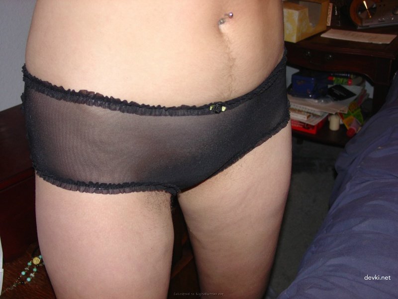Honeymoon Report: Explicit Newlywed Porn