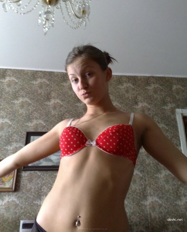 Explicit Photos of Young Girlfriend: Intimate and Sensual Shots