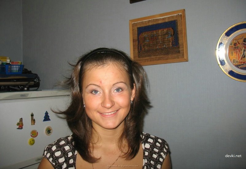 Explicit Photos of Young Girlfriend: Intimate and Sensual Shots