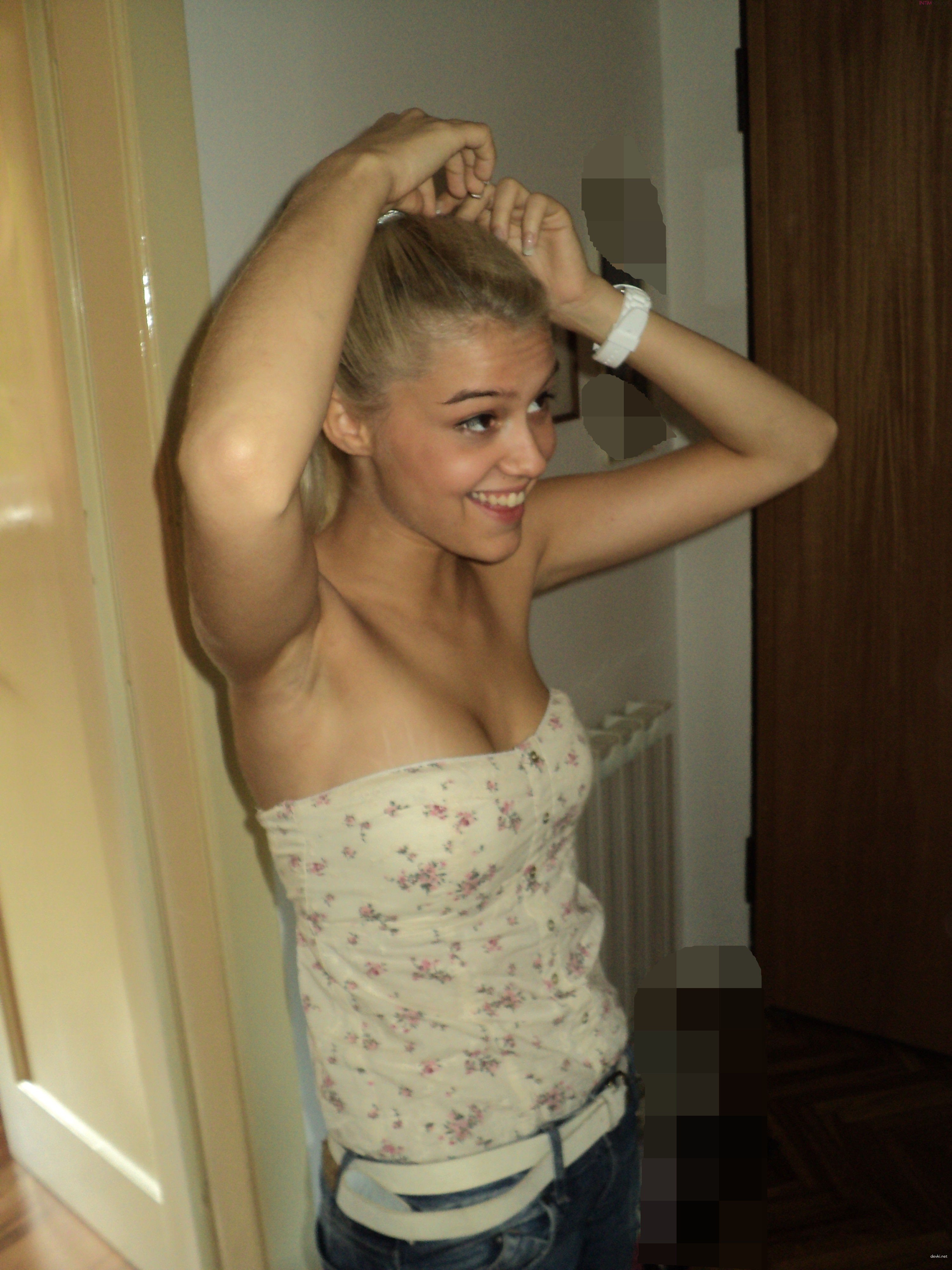 Sexy Slut Seduces with Her Sensual Charm in Explicit Photo