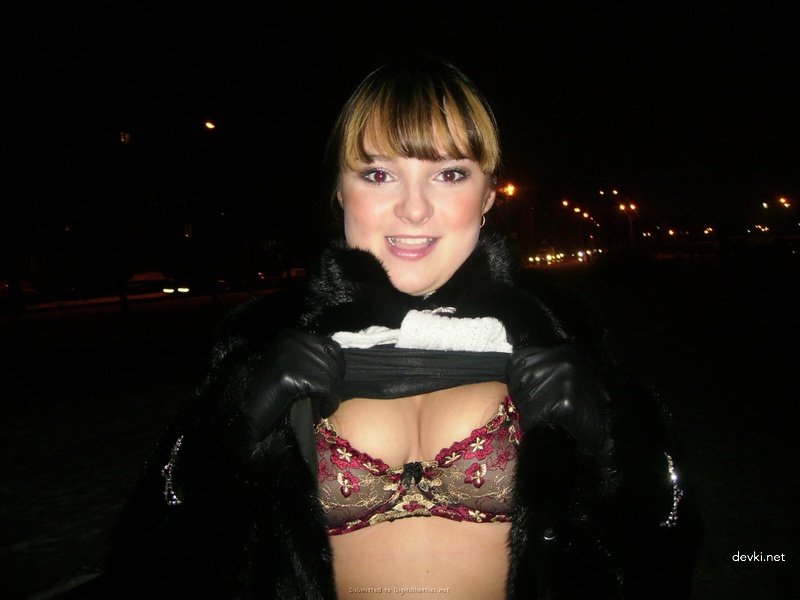 Guy pounds chubby girlfriend with gusto