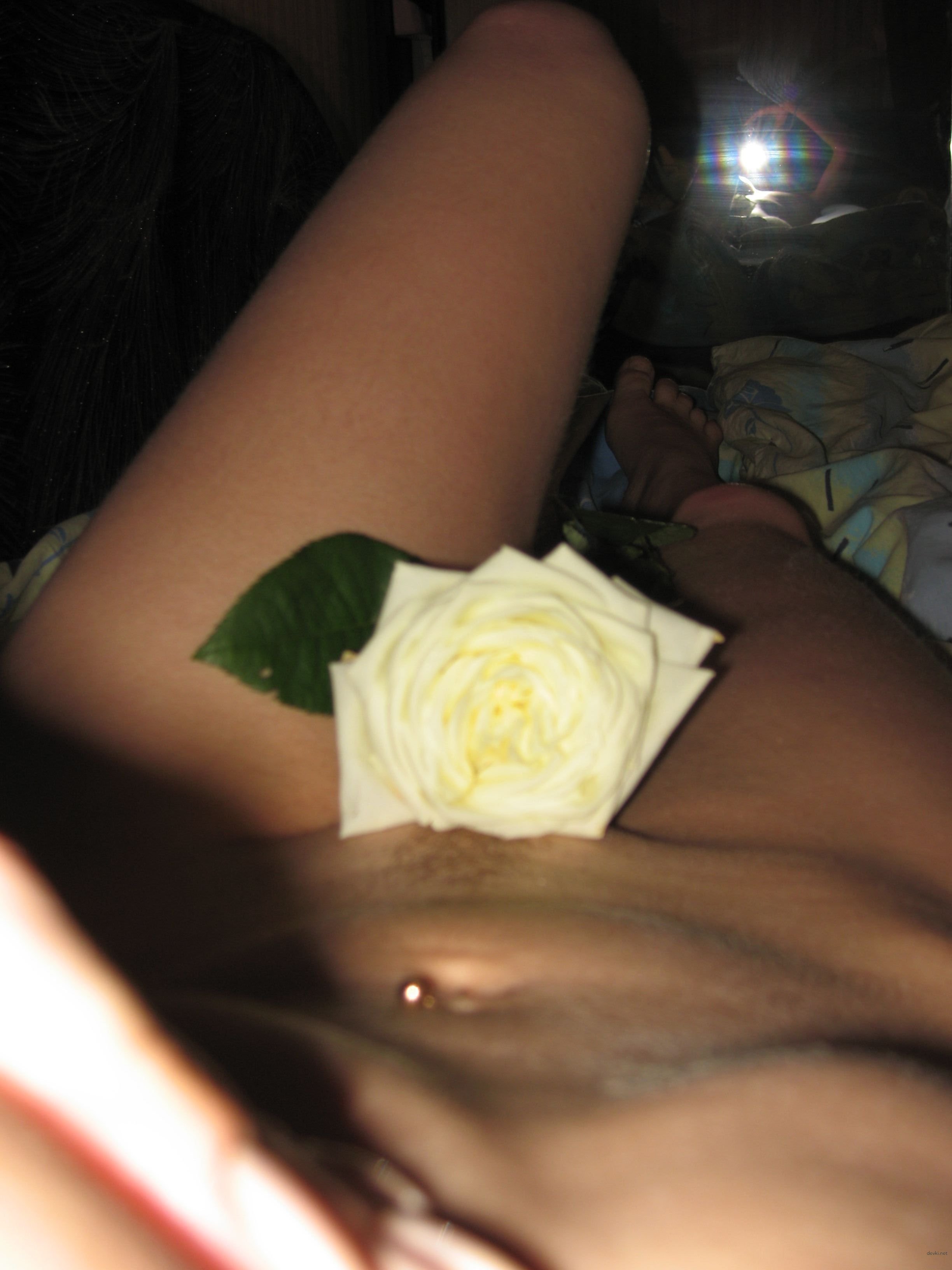 Naked girl post-shower: Explicit nude photo shoot