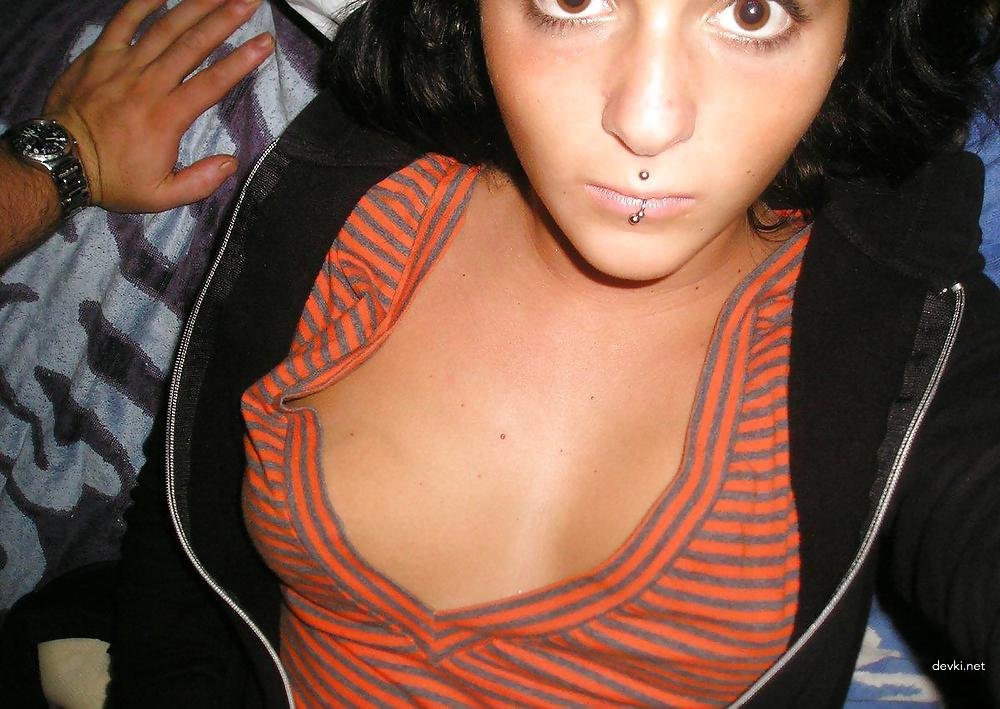 Exposed Pussy Slut: Hot Babe Flaunts Her Wet Cunt