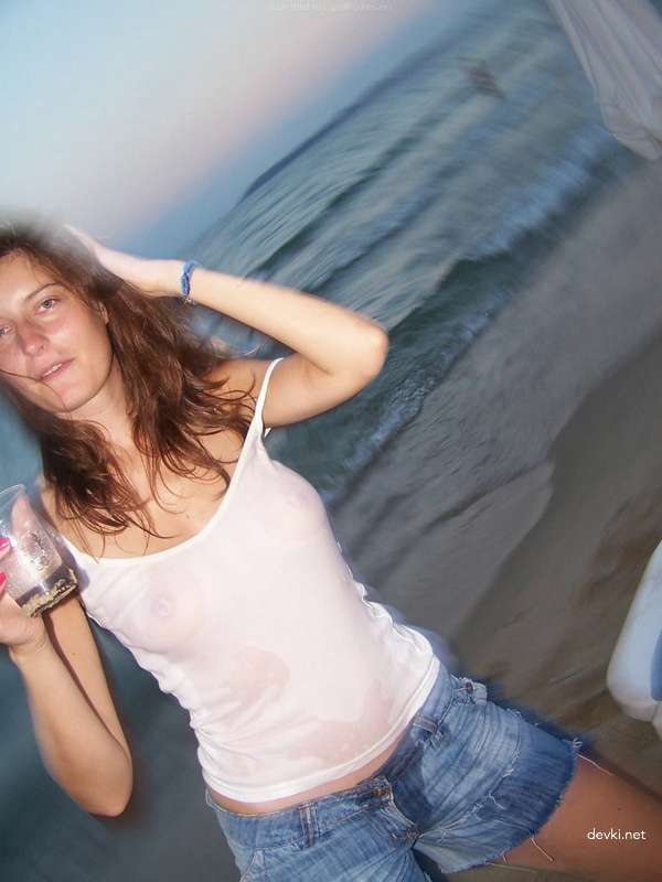 Private Vacation Photos: Intimate and Uncensored Beach Getaway Snaps