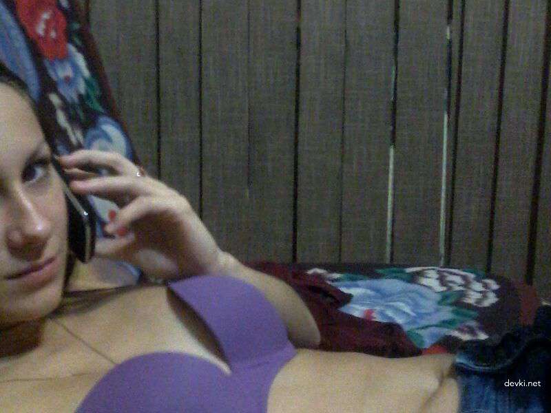 Private Photo of Modest Girl Exposed: Explicit and Bold Selfie Shot