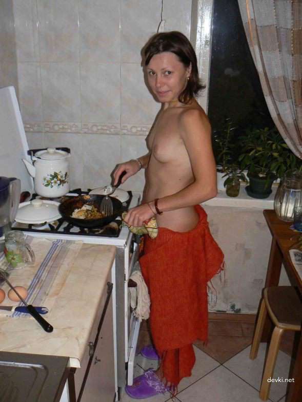 Explicit Photo of Naked Wives - Hot and Uncensored Images