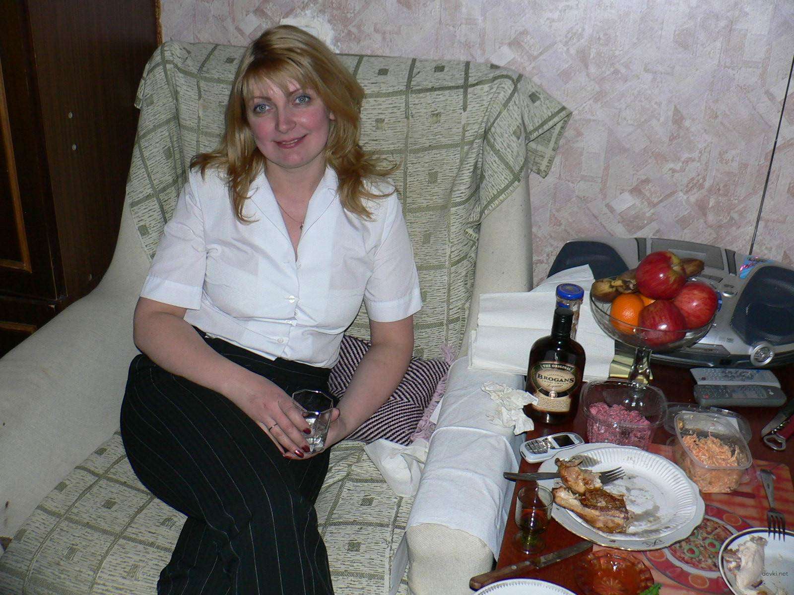 Hot Mature Woman Fucks Lover - Explicit MILF Sex Action