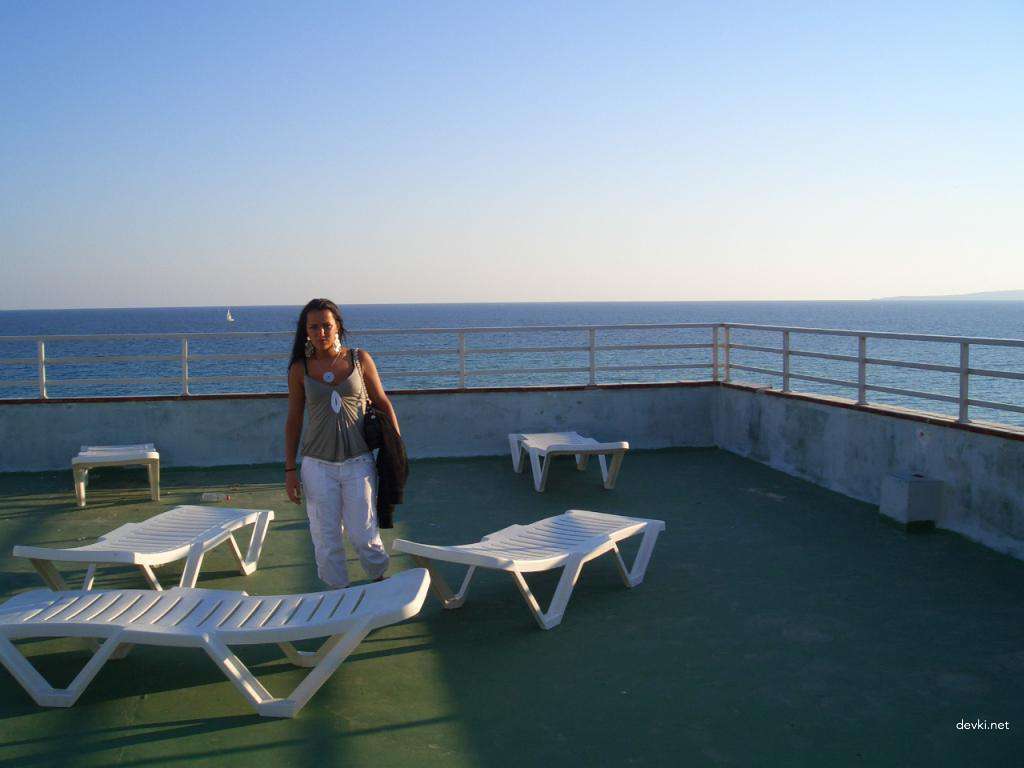 Hot babe deepthroats cock - XXX blowjob photo