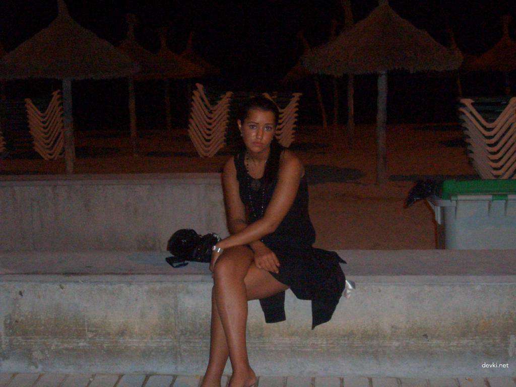 Hot babe deepthroats cock - XXX blowjob photo