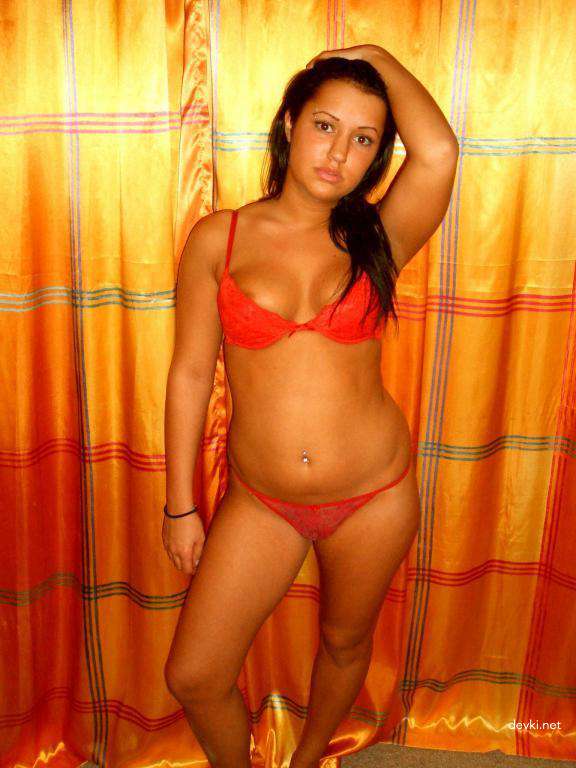 Hot babe deepthroats cock - XXX blowjob photo